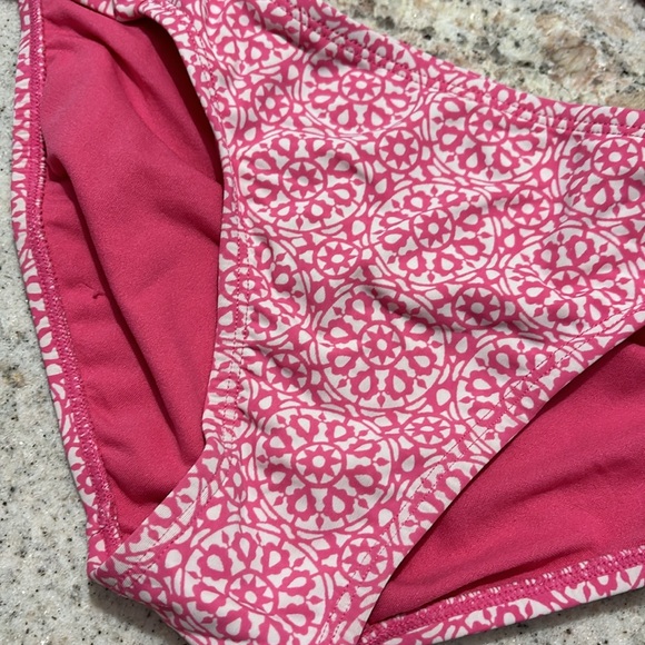 10/$30 Tommy Hilfiger Bikini - Picture 2 of 10